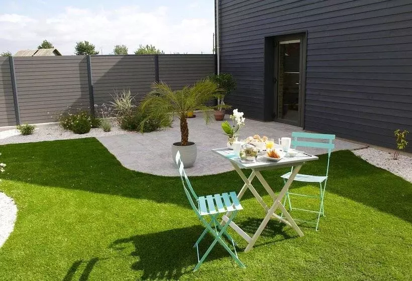 Aamiaismajoitus (B&B) Une Pause Au Logis