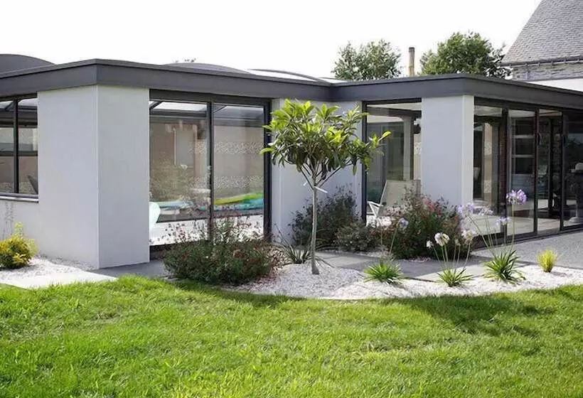 Aamiaismajoitus (B&B) Une Pause Au Logis