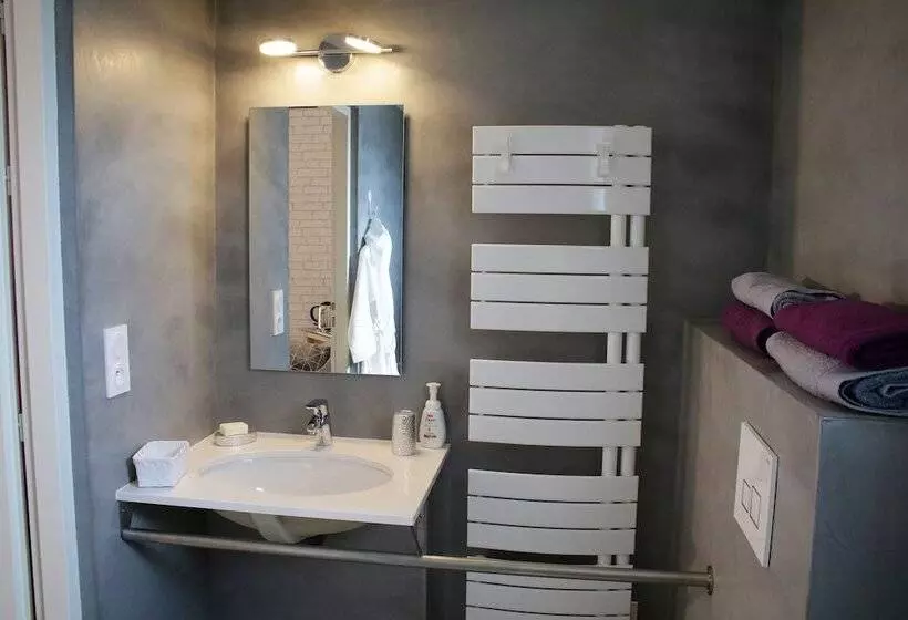 Aamiaismajoitus (B&B) Une Pause Au Logis