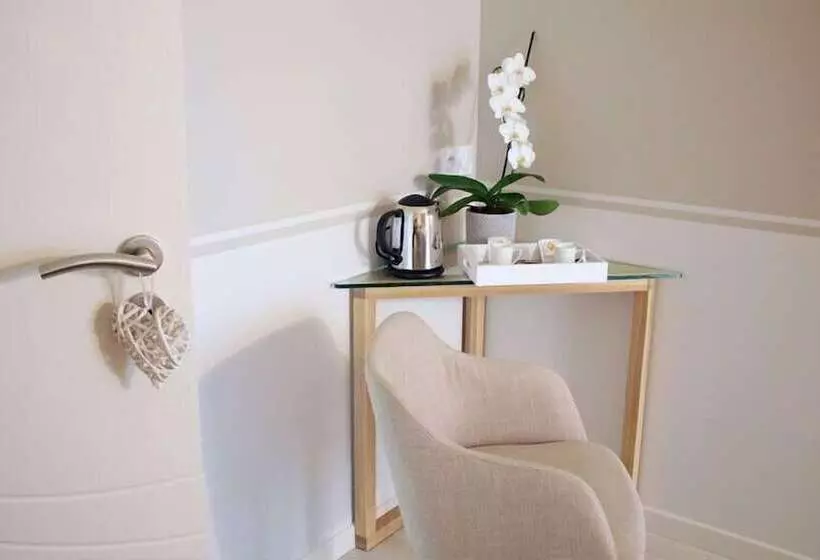 Aamiaismajoitus (B&B) Une Pause Au Logis