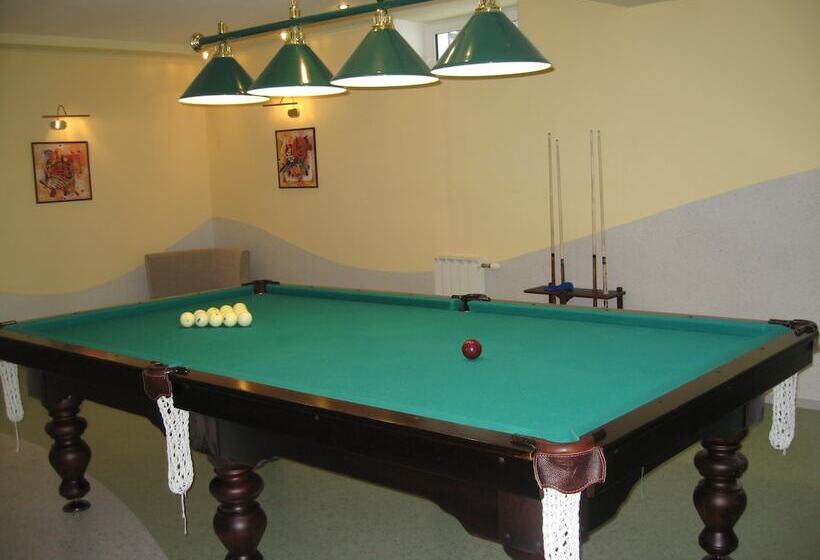 هتل Artlife Zaimka