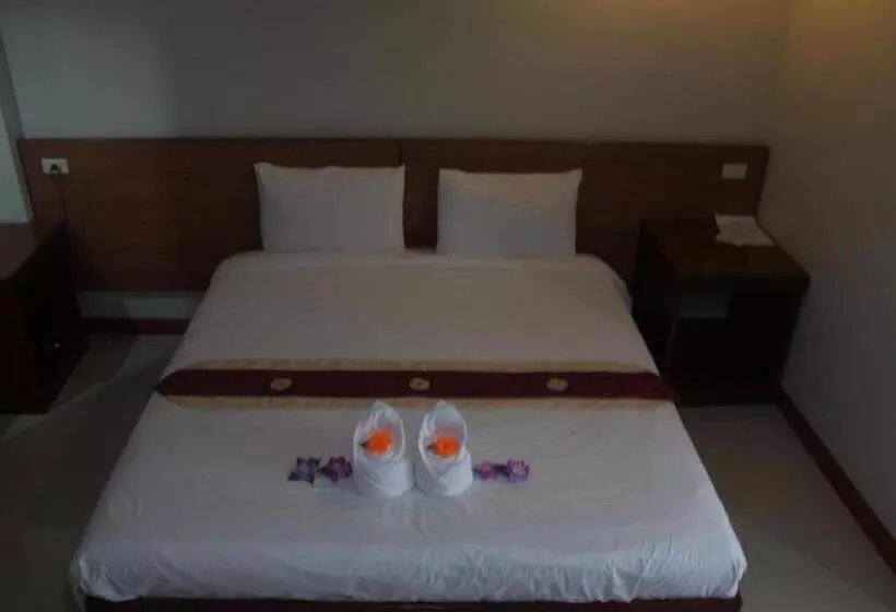 Hotelli Century Grand