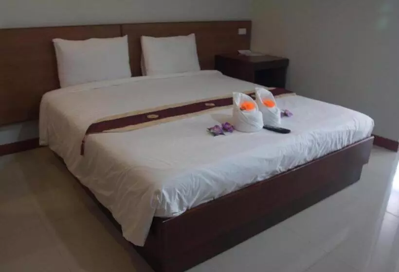 Hotelli Century Grand