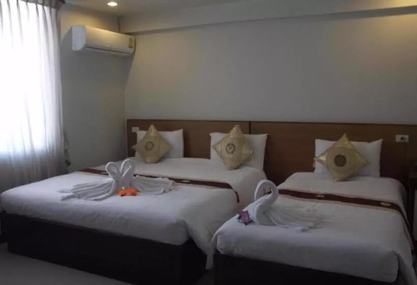 Hotelli Century Grand