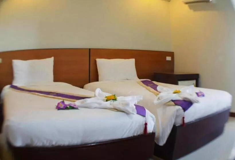 Hotelli Century Grand