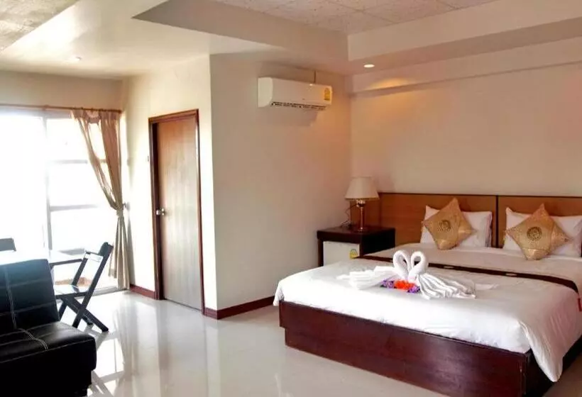 Hotelli Century Grand