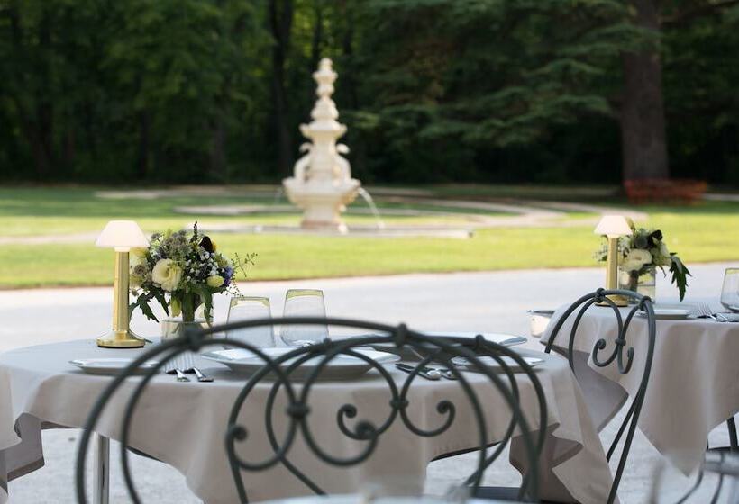 호텔 Chateau De Fonscolombe