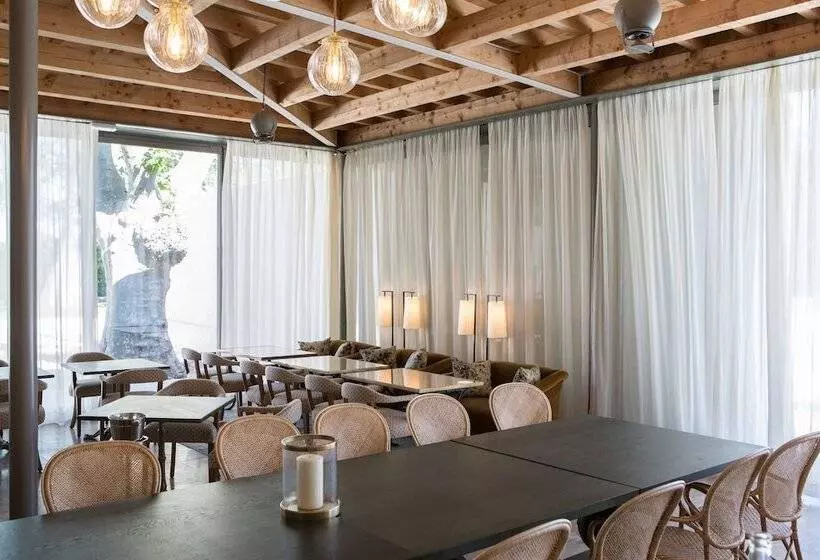 Hotelli Chateau De Fonscolombe