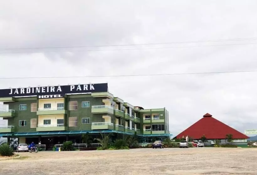 ホテル Jardineira Park
