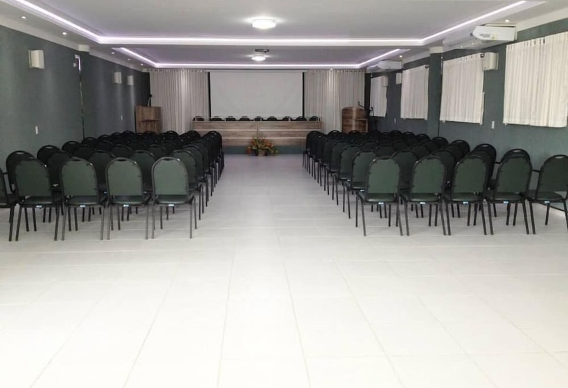 فندق Jardineira Park