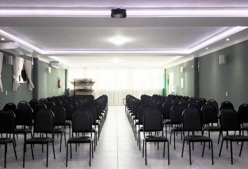 בית מלון כפרי Jardineira Park