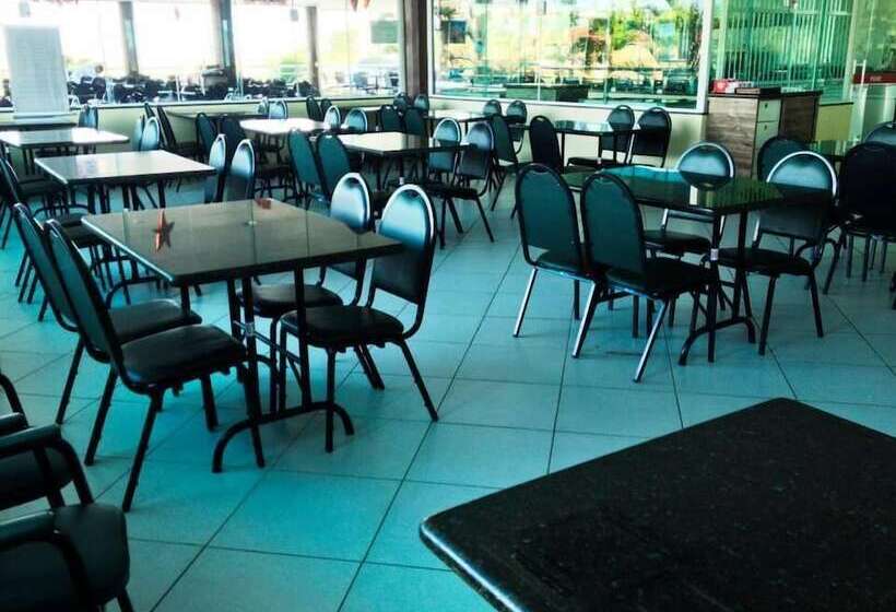 فندق Jardineira Park