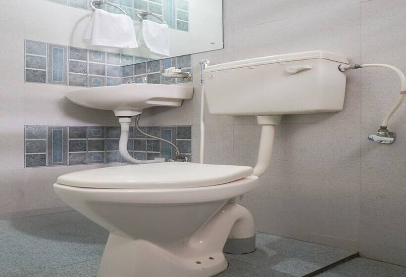 בית מלון כפרי Oyo 16570 I Suite