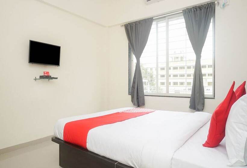 בית מלון כפרי Oyo 16570 I Suite