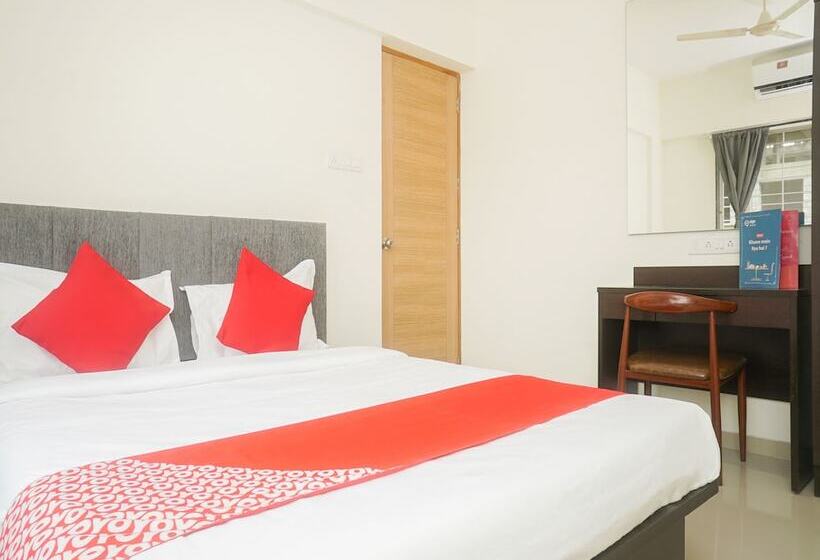 בית מלון כפרי Oyo 16570 I Suite