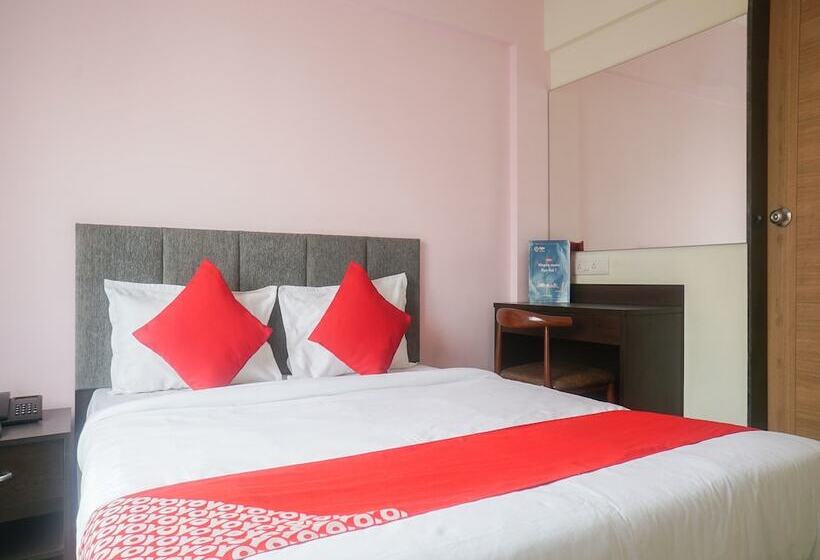 בית מלון כפרי Oyo 16570 I Suite