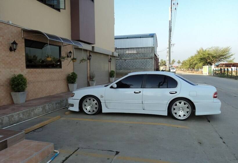 בית מלון כפרי Sabaidee Residence