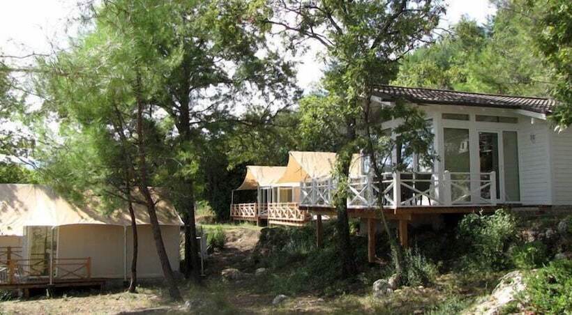 בית מלון כפרי Sakli Gol Evleri