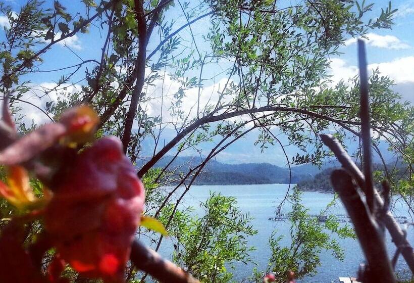 בית מלון כפרי Sakli Gol Evleri