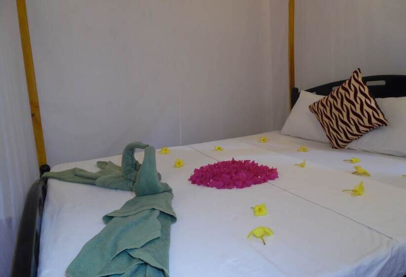 فندق Sea Breeze Inn Talalla