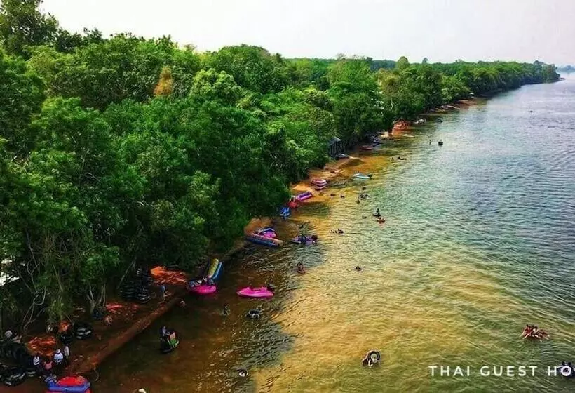 Hotelli Thai Guest House