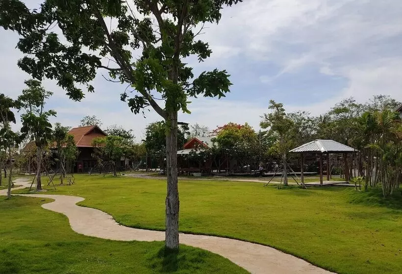 Hotelli Veepana Resort