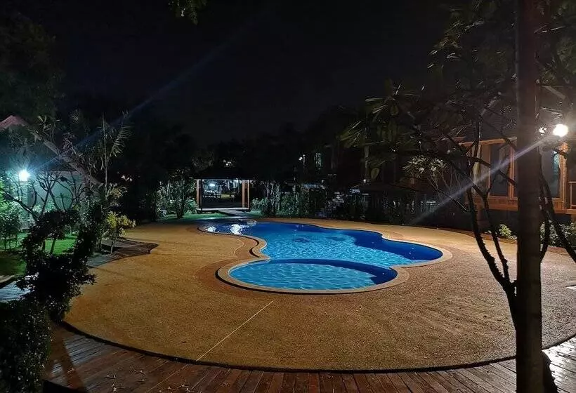 Hotelli Veepana Resort