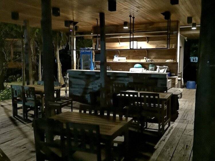 בית מלון כפרי Veepana Resort