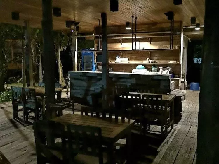 Hotelli Veepana Resort