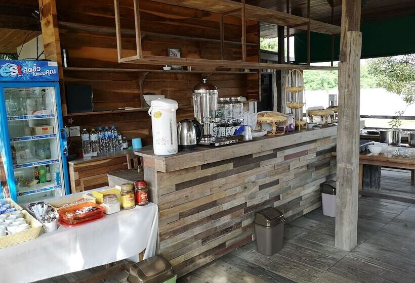 בית מלון כפרי Veepana Resort