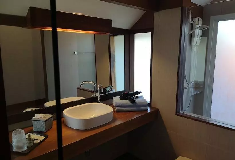 Hotelli Veepana Resort