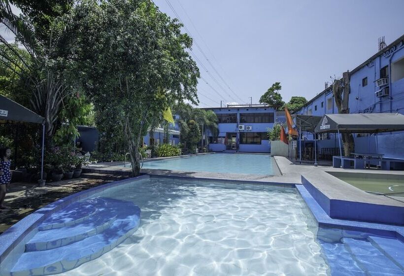 Oyo 195 Ranchotel Binan