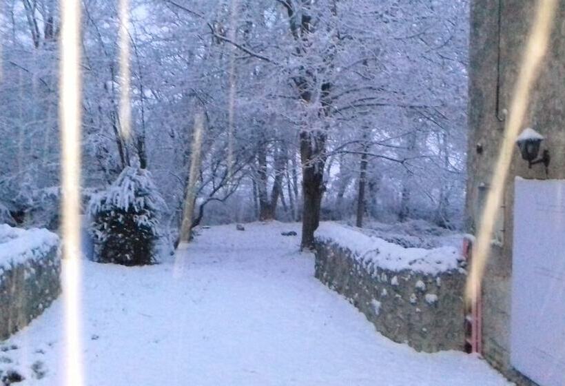 פנסיון Domaine Pastel