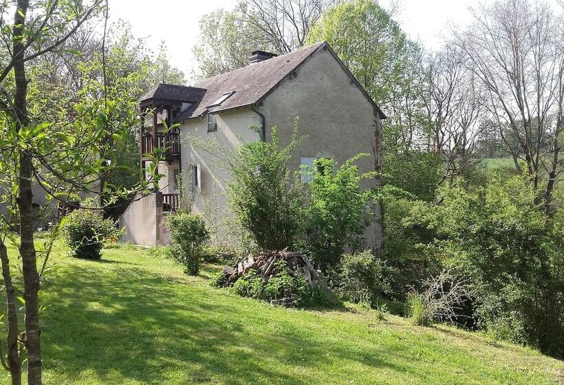 פנסיון Domaine Pastel