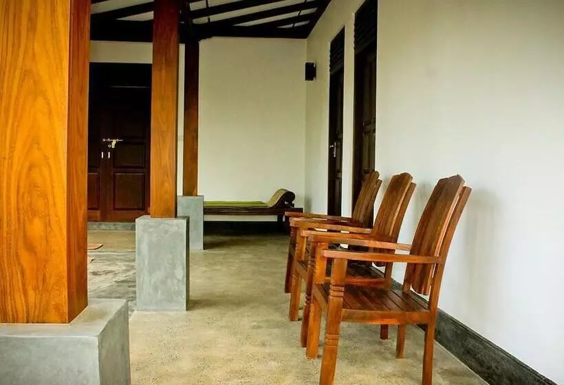 Majatalo Maygrove View Villa