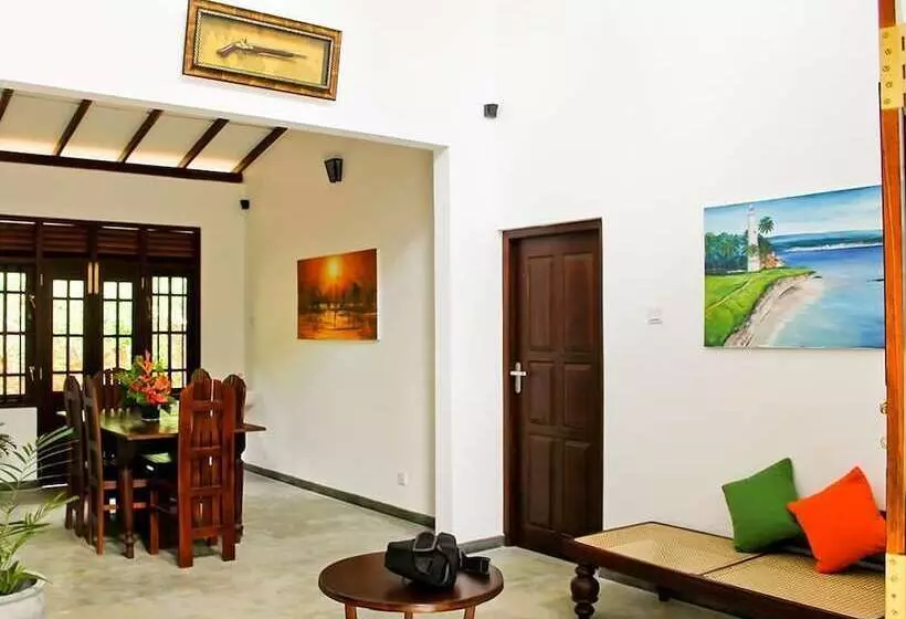 Majatalo Maygrove View Villa