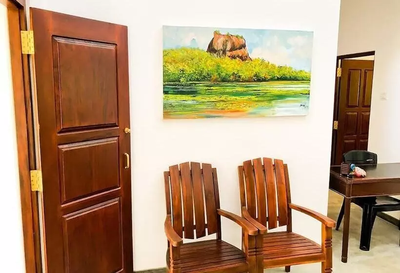 Majatalo Maygrove View Villa