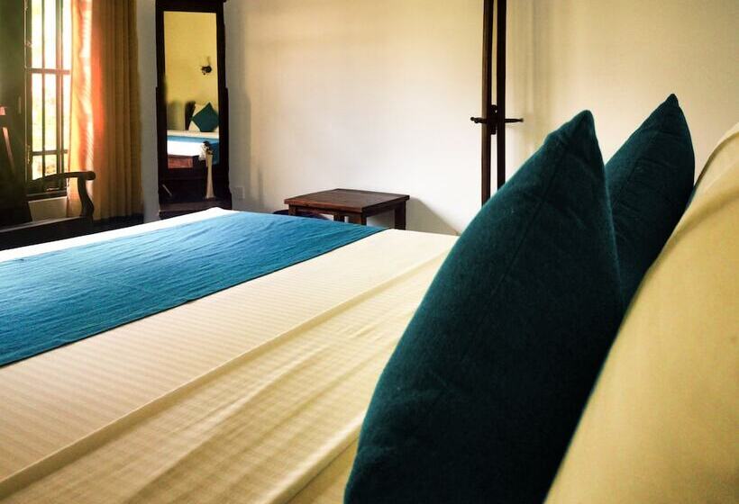 膳宿费 Maygrove View Villa