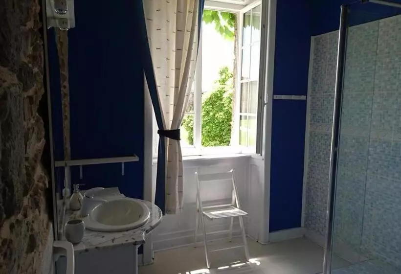 Majatalo Pierre Deluen Domaine De La Grange De Quaire