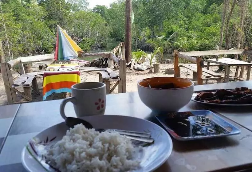 Majatalo Villa Encantador Resort