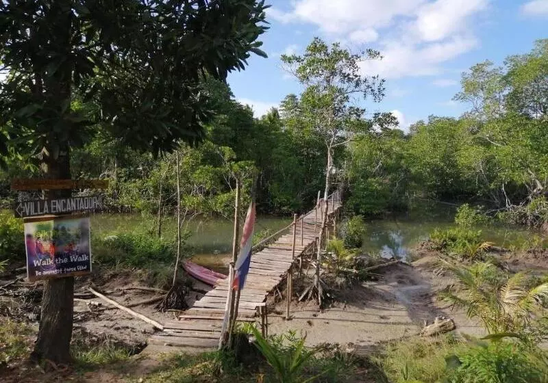 Majatalo Villa Encantador Resort