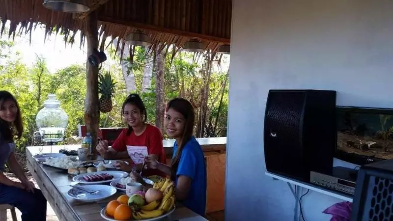 Majatalo Villa Encantador Resort