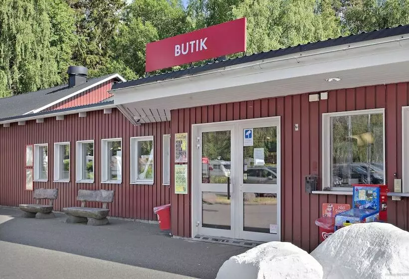 Lomakeskus First Camp Kolmården