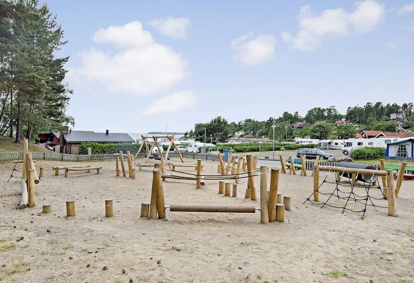 منتجع First Camp Kolmården