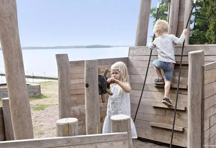 Lomakeskus First Camp Kolmården