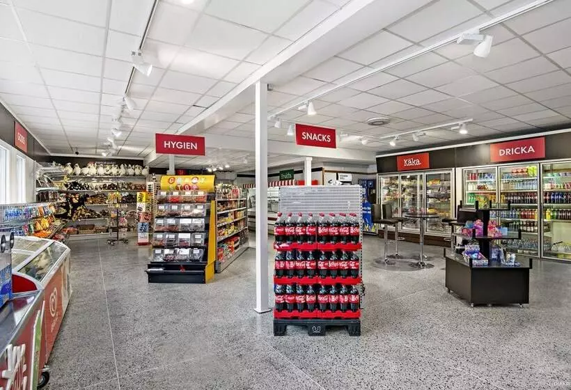 Lomakeskus First Camp Kolmården