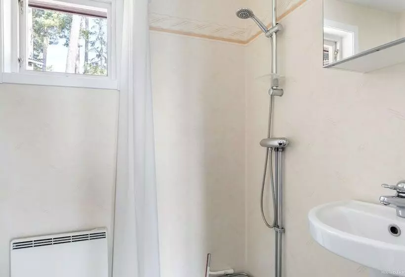 Lomakeskus First Camp Kolmården