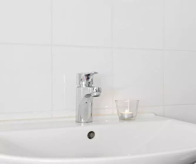 Lomakeskus First Camp Kolmården