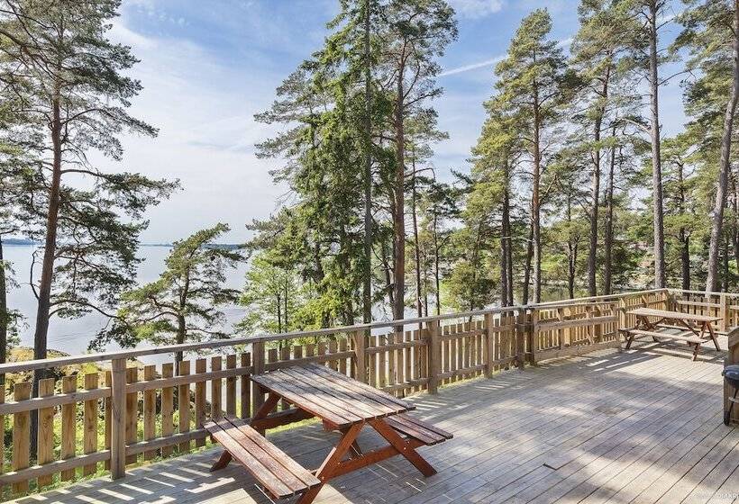 منتجع First Camp Kolmården