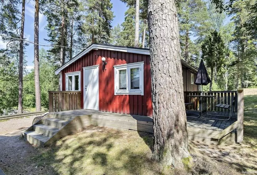 Lomakeskus First Camp Kolmården